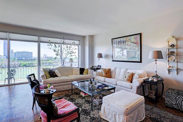 2200 Willowick Road 7B, Houston, TX 77027