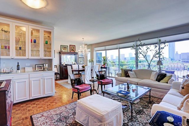 2200 Willowick Road 7B, Houston, TX 77027