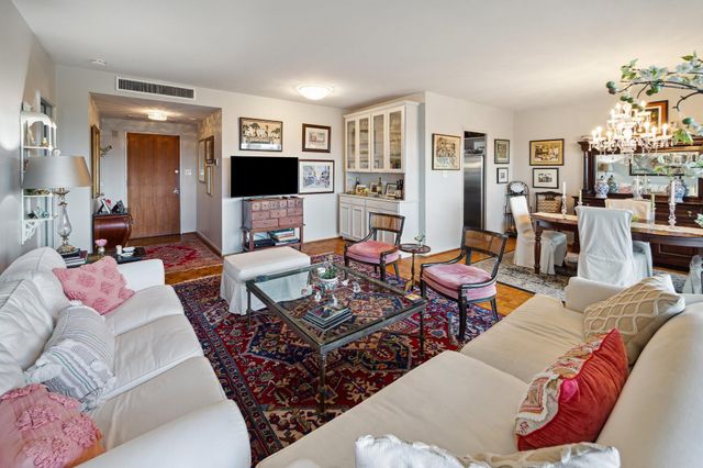 2200 Willowick Road 7B, Houston, TX 77027