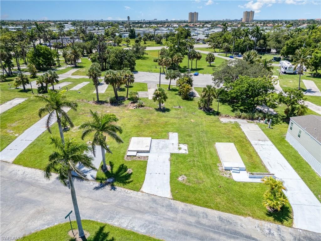 77 Birch BLVD, FORT MYERS, FL 33908 — photo 4
