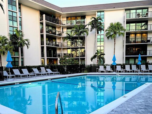1301 RIVER REACH Drive 111, Fort Lauderdale, FL 33315