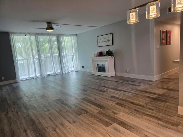 1301 RIVER REACH Drive 111, Fort Lauderdale, FL 33315