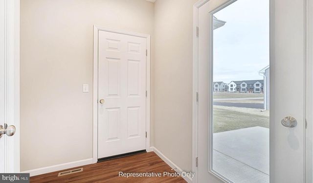 503 CHARLESTON DR, Mechanicsburg, PA 17055