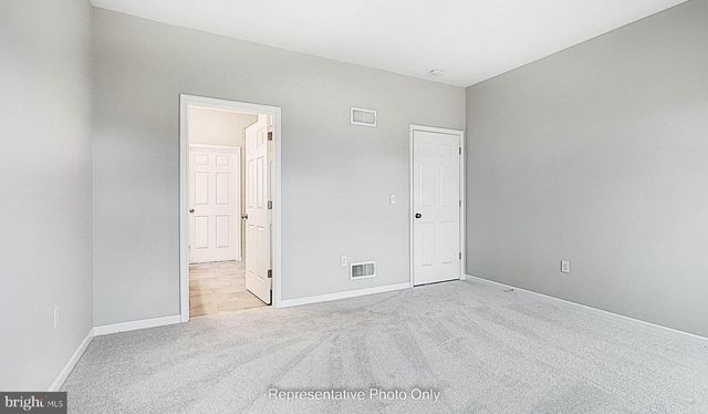 503 CHARLESTON DR, Mechanicsburg, PA 17055