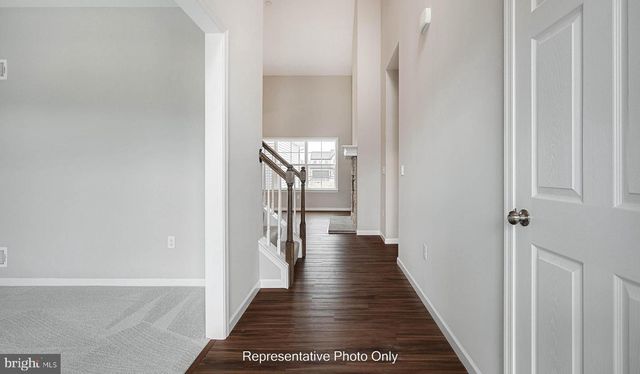 503 CHARLESTON DR, Mechanicsburg, PA 17055