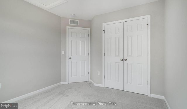 503 CHARLESTON DR, Mechanicsburg, PA 17055