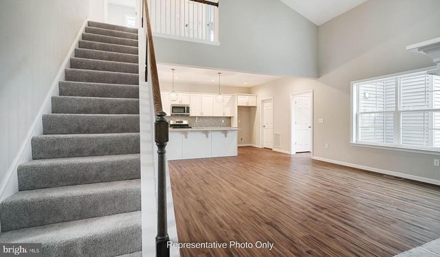 503 CHARLESTON DR, Mechanicsburg, PA 17055