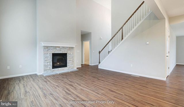 503 CHARLESTON DR, Mechanicsburg, PA 17055