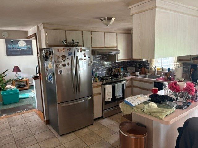 7 Villa Avenue, Swansea, MA 02777