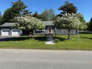7 Villa Avenue, Swansea, MA 02777