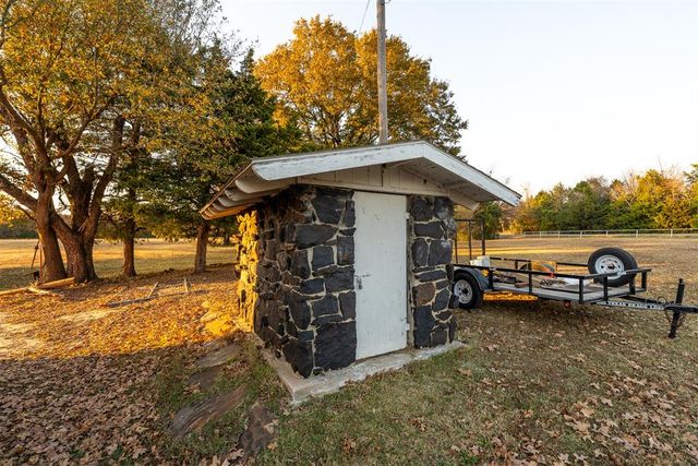 379 Nale Road, Crowder, OK 74430