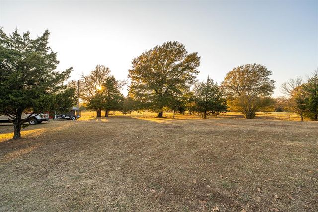 379 Nale Road, Crowder, OK 74430