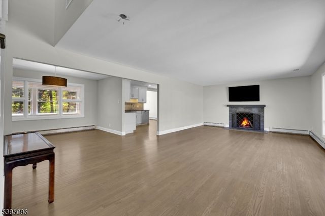 306 Eyland Ave, Roxbury Twp., NJ 07876