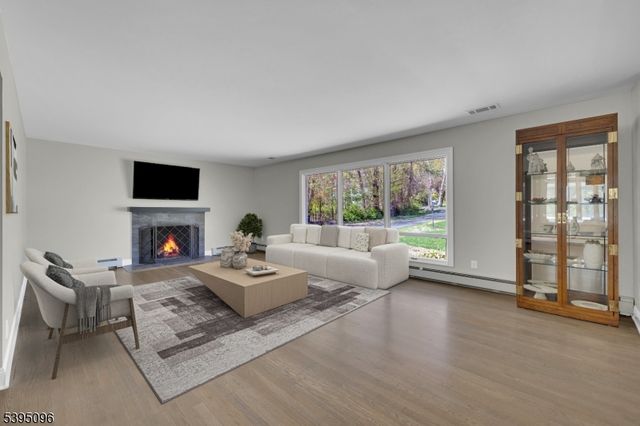 306 Eyland Ave, Roxbury Twp., NJ 07876