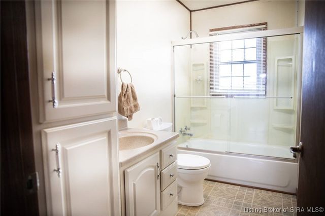 8091 E New Philadelphia Road, Salem, IN 47167