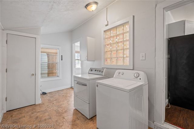 2113 S V Street, Fort Smith, AR 72901