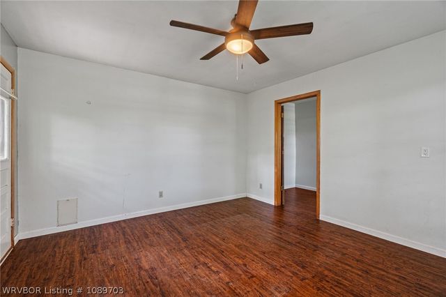 2113 S V Street, Fort Smith, AR 72901