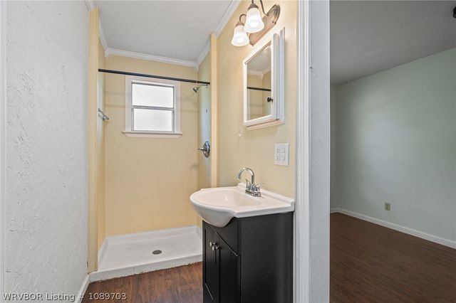 2113 S V Street, Fort Smith, AR 72901