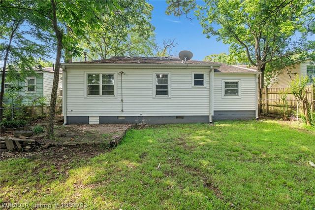 2113 S V Street, Fort Smith, AR 72901