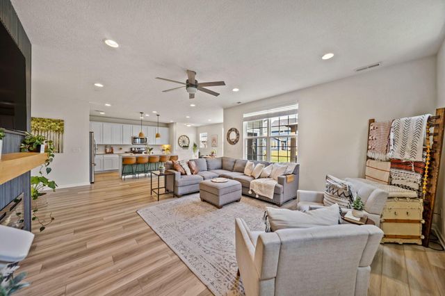 8538 Gardenia Drive, Plain City, OH 43064