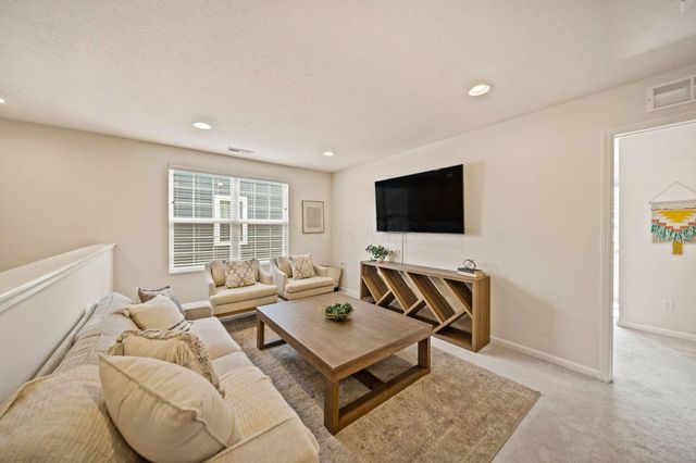 8538 Gardenia Drive, Plain City, OH 43064