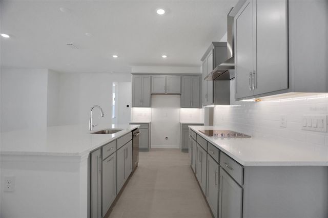 17465 VALLEYWOOD PARKWAY, Land O Lakes, FL 34638