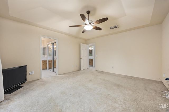 7600 Petris Avenue, Bakersfield, CA 93308