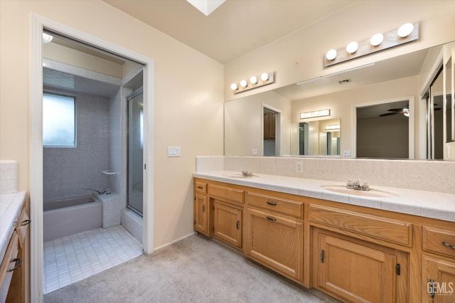 7600 Petris Avenue, Bakersfield, CA 93308