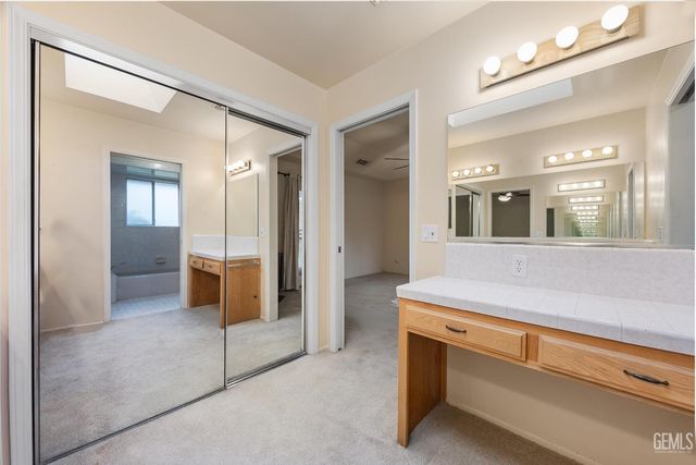 7600 Petris Avenue, Bakersfield, CA 93308