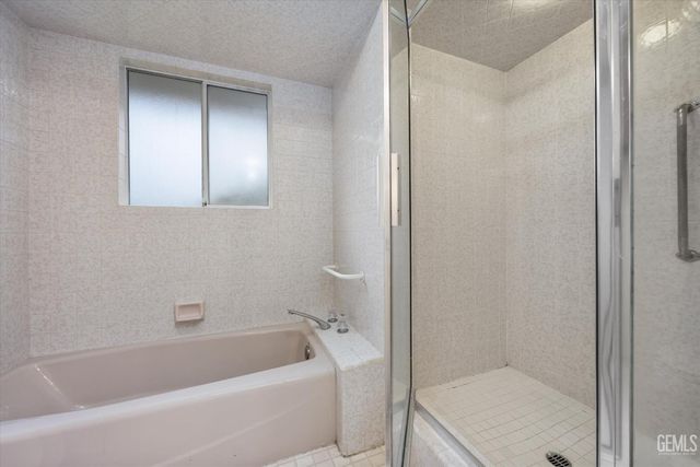 7600 Petris Avenue, Bakersfield, CA 93308