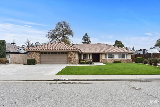 7600 Petris Avenue, Bakersfield, CA 93308