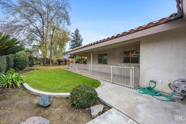 7600 Petris Avenue, Bakersfield, CA 93308