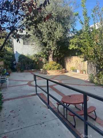 9047 Willis 5, Panorama City, CA 91402