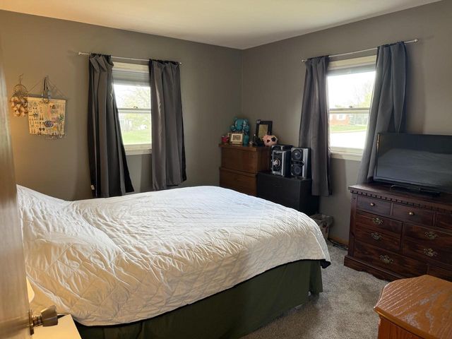 1604 Calumet DRIVE, New Holstein, WI 53061