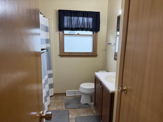 1604 Calumet DRIVE, New Holstein, WI 53061