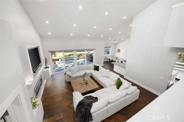 2207 San Luis Drive, San Luis Obispo, CA 93401