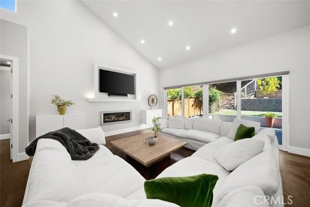 2207 San Luis Drive, San Luis Obispo, CA 93401