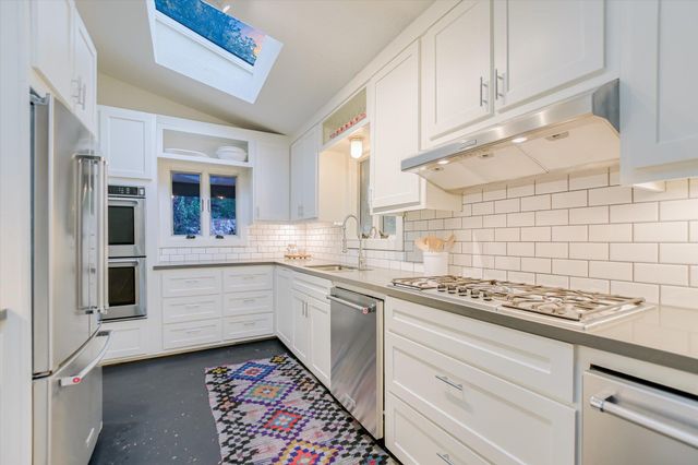 1121 Hidden Valley RD, Wimberley, TX 78676