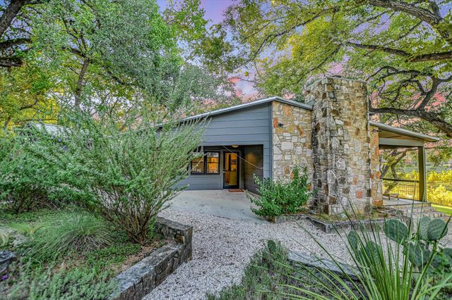 1121 Hidden Valley RD, Wimberley, TX 78676
