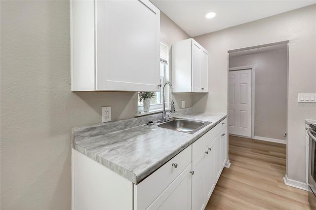 107 ACADEMY AVENUE, Sanford, FL 32771