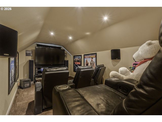 1204 33RD Pl, Forest Grove, OR 97116