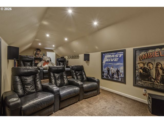1204 33RD Pl, Forest Grove, OR 97116