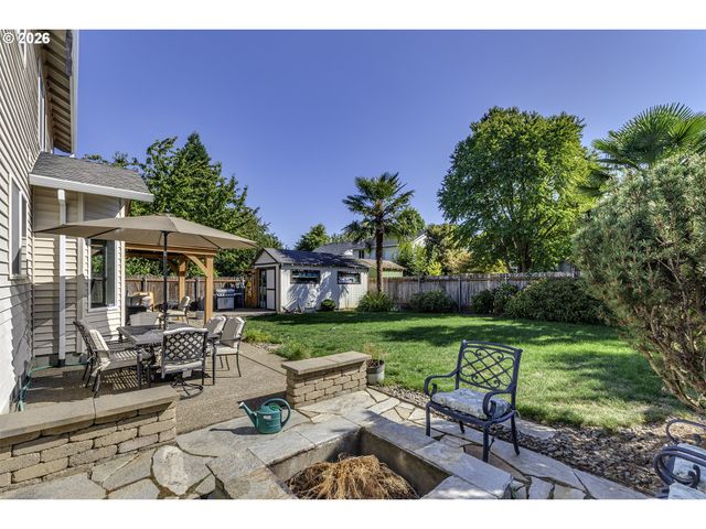 1204 33RD Pl, Forest Grove, OR 97116
