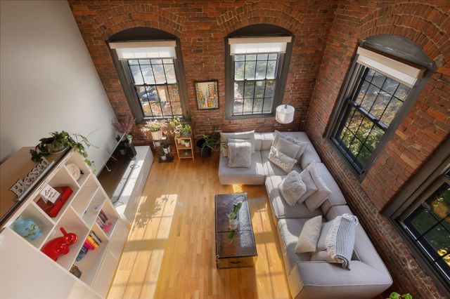 50 Rantoul St 511, Beverly, MA 01915