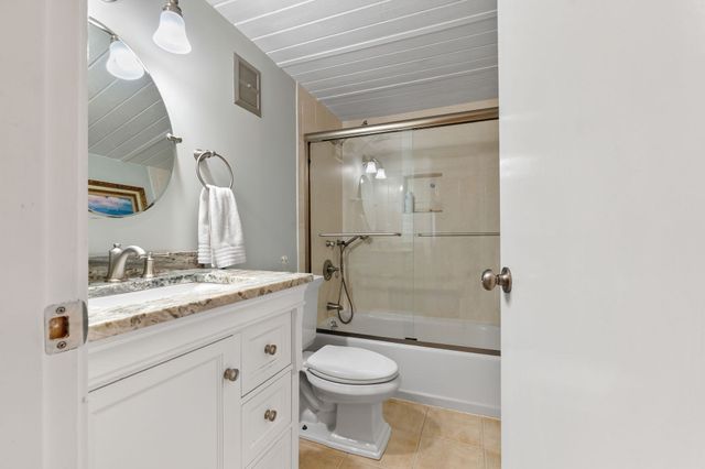 50 Rantoul St 511, Beverly, MA 01915