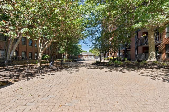 50 Rantoul St 511, Beverly, MA 01915