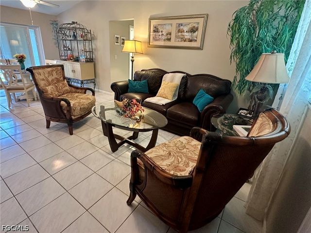 506 SE 27th TER, Cape Coral, FL 33904