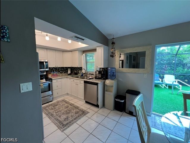 506 SE 27th TER, Cape Coral, FL 33904
