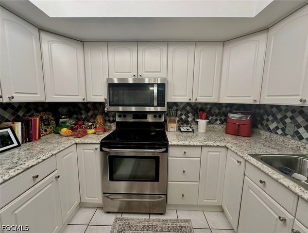 506 SE 27th TER, Cape Coral, FL 33904