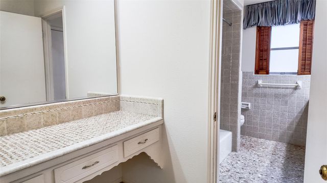 1014 Masters Way, Houston, TX 77339